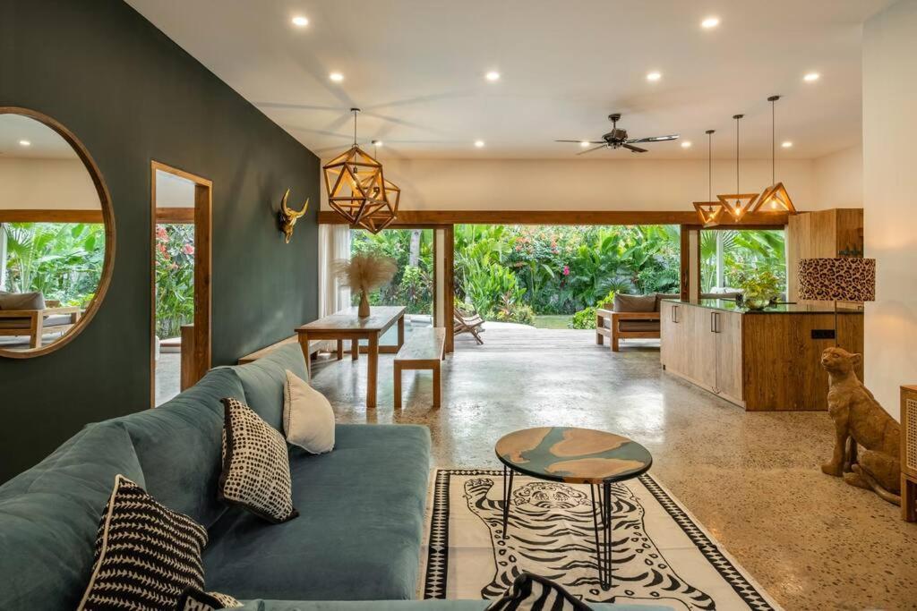 Villa Designer New 3Bdr - Lush Garden+Pool à Gili Trawangan Extérieur photo